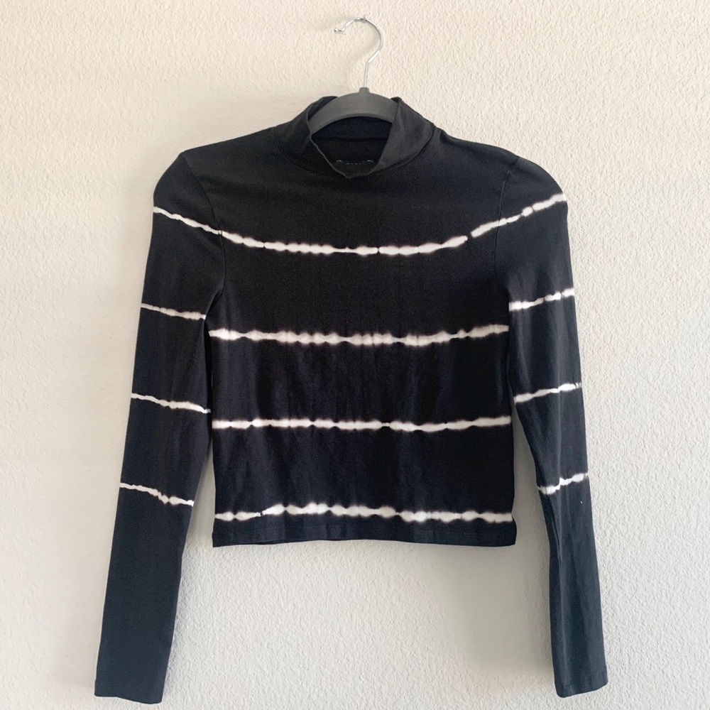 Wild Fable long sleeve spandex crop top